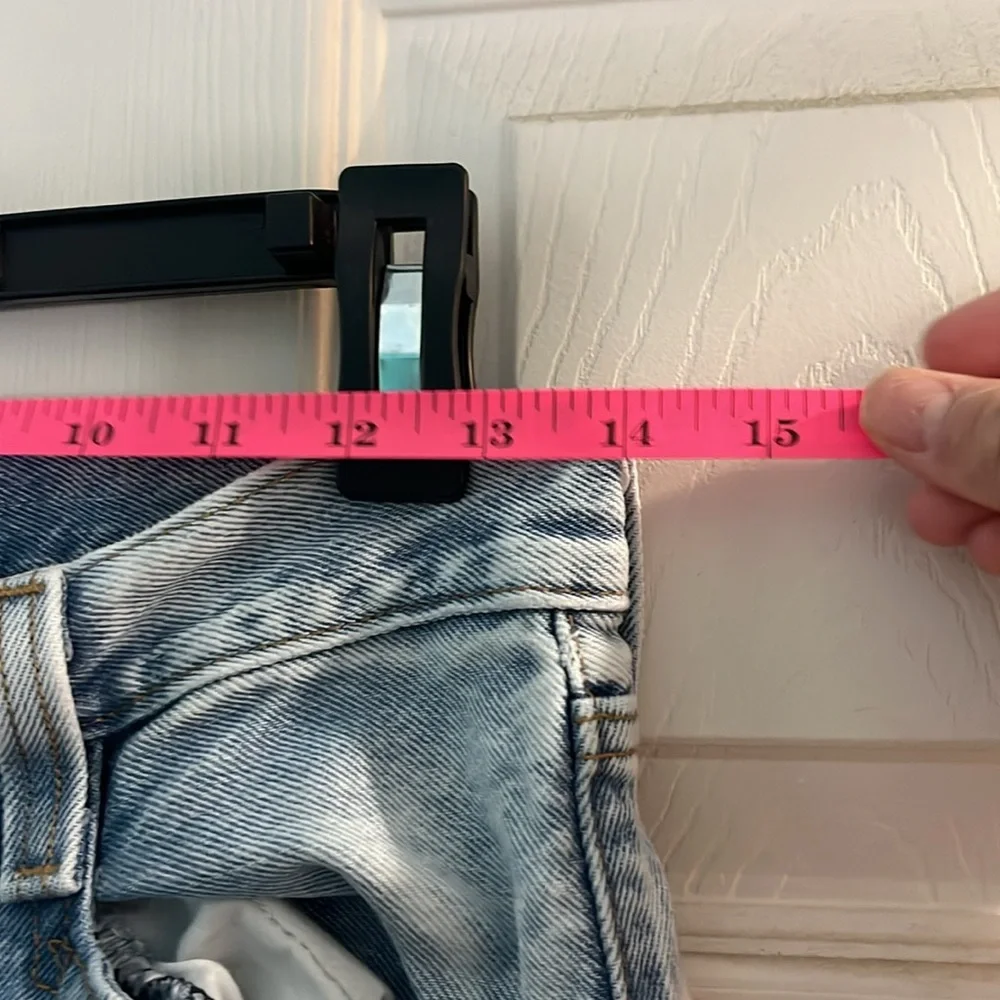 Levi’s Baggy Wide Leg Jeans - Picture 3 of 6